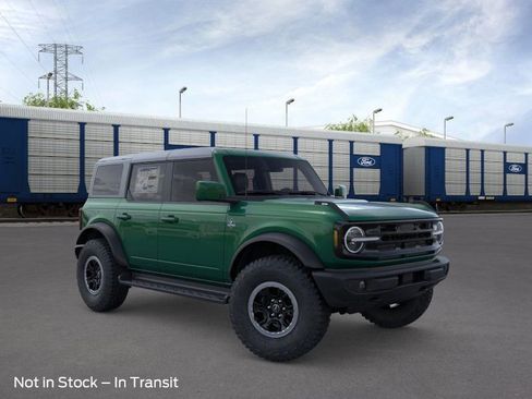 New 2025 Ford Bronco Outer Banks w/ Sasquatch Package AWD/4WD image 8