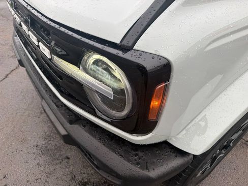 Used 2023 Ford Bronco Outer Banks AWD/4WD image 11