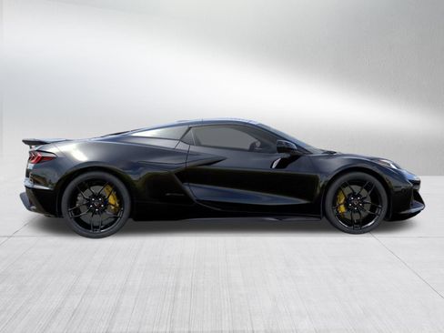 New 2026 Chevrolet Corvette Z06 w/ Stealth Interior Trim Package RWD image 6