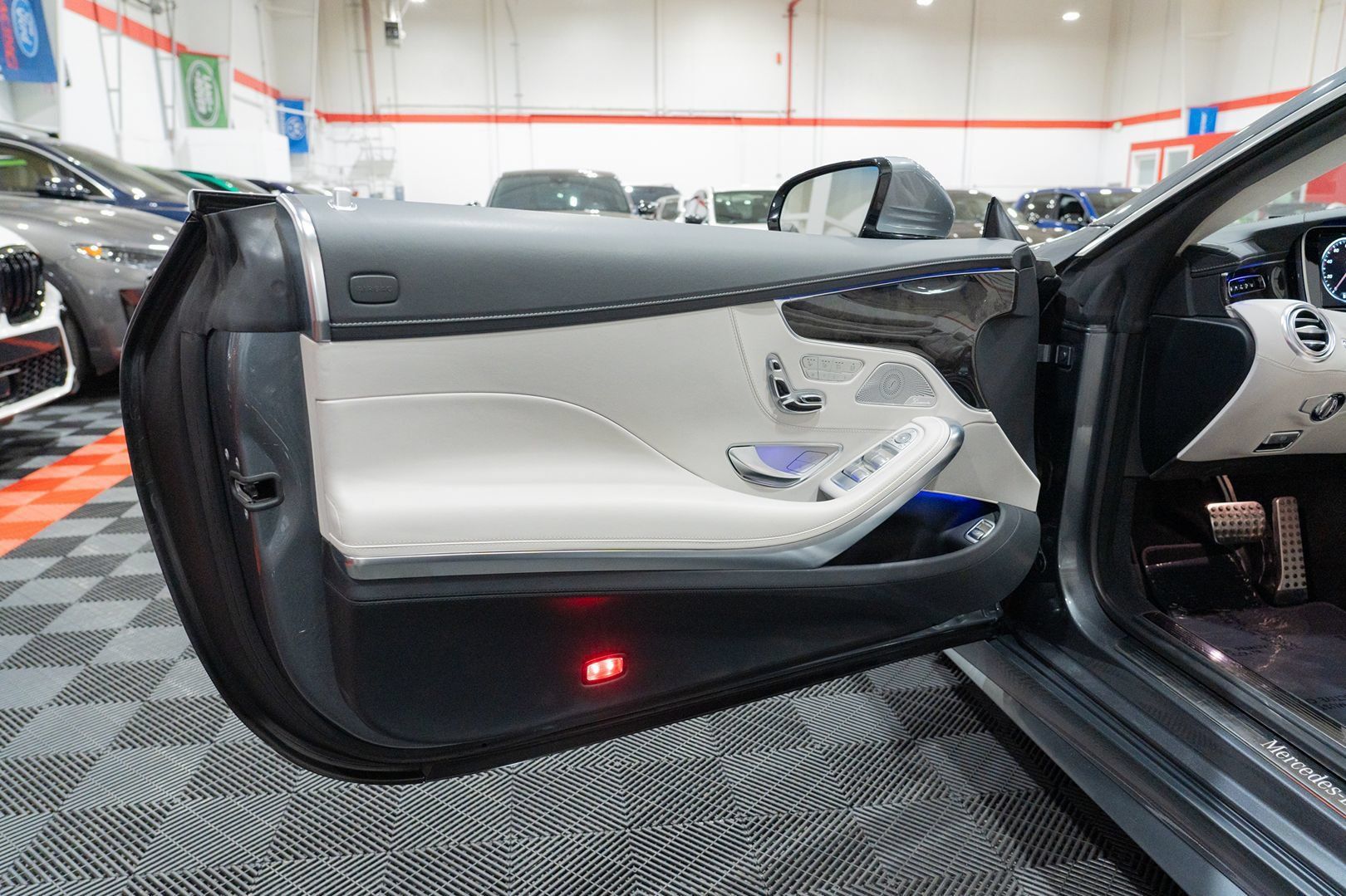 Used 2017 Mercedes-Benz S 550 Cabriolet image 16