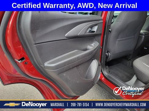 Used 2025 Chevrolet TrailBlazer LT AWD/4WD image 21