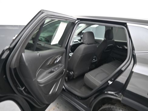 Used 2024 GMC Terrain SLE AWD/4WD image 14