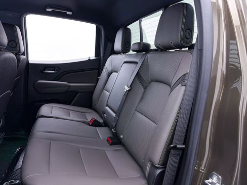 Used 2023 Chevrolet Colorado ZR2 w/ ZR2 Convenience Package III image 42