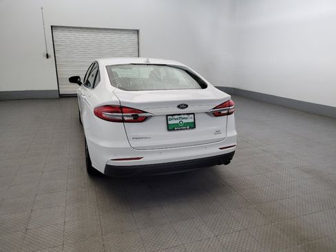 Used 2020 Ford Fusion SE FWD image 6