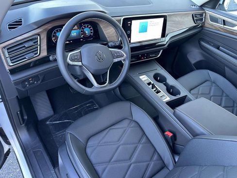New 2026 Volkswagen Atlas SE image 10