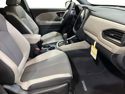 Certified 2025 Subaru Forester Limited image 27