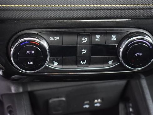 Used 2025 Chevrolet TrailBlazer ACTIV w/ Convenience Package FWD image 34