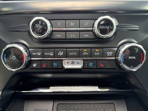 Used 2024 Ford F150 Platinum w/ Equipment Group 702A High AWD/4WD image 28