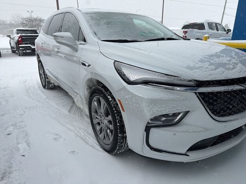 Used 2023 Buick Enclave Avenir w/ Avenir Technology Package image 11