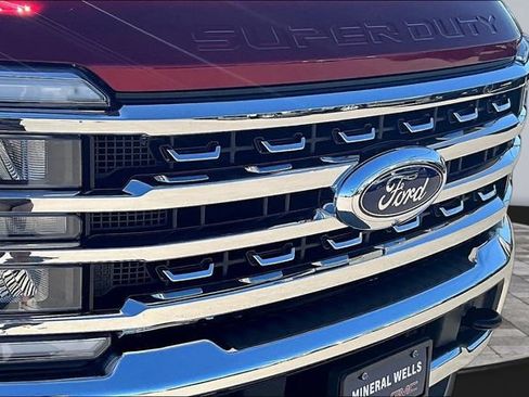 Used 2025 Ford F250 Lariat w/ Chrome Package AWD/4WD image 33