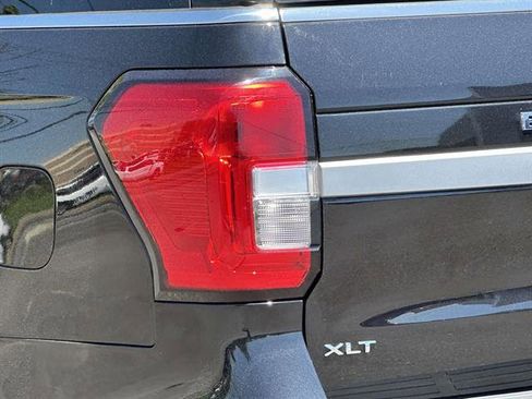 Used 2023 Ford Expedition Max XLT AWD/4WD image 8