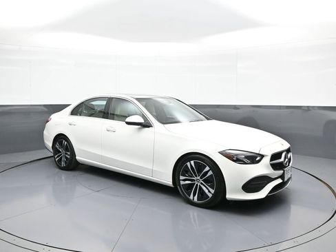 Used 2022 Mercedes-Benz C 300 4MATIC Sedan image 4
