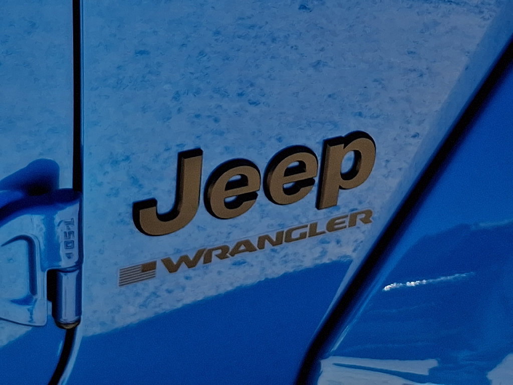 Used 2025 Jeep Wrangler Unlimited Sahara AWD/4WD image 30