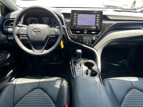 Used 2023 Toyota Camry SE FWD image 15
