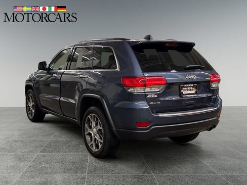 Used 2019 Jeep Grand Cherokee Limited AWD/4WD image 5