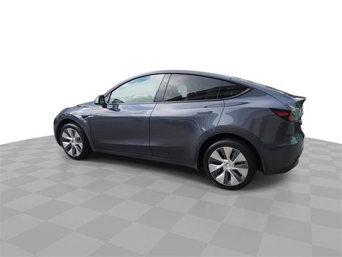 Used 2023 Tesla Model Y Long Range image 6