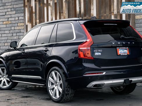 Used 2017 Volvo XC90 T6 Inscription w/ Vision Package image 3