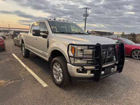 Used 2019 Ford F250 Platinum w/ Platinum Ultimate Package image 1