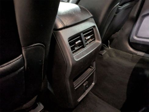 Used 2018 Ford Edge SEL w/ Equipment Group 201A image 26