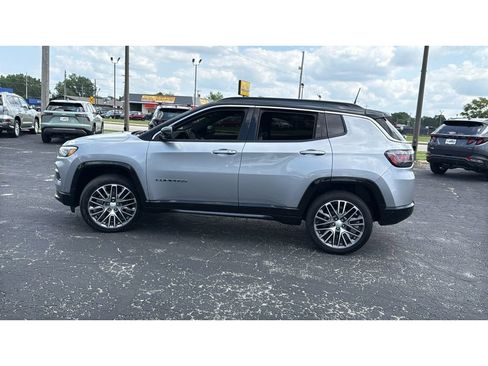 Used 2023 Jeep Compass Limited w/ Elite Group AWD/4WD image 4