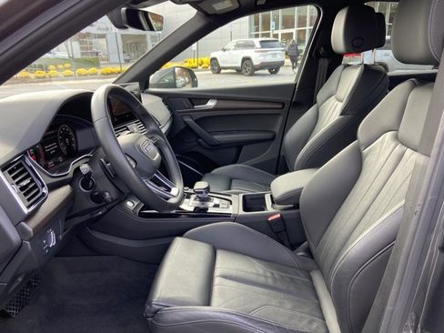 Certified 2022 Audi Q5 2.0T Premium Plus w/ Premium Plus Package image 24