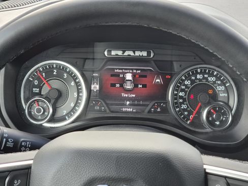 Used 2025 RAM 1500 Big Horn AWD/4WD image 15