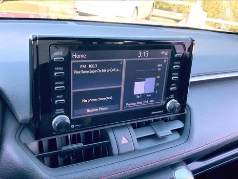 Used 2022 Toyota RAV4 SE w/ Weather & Moonroof Package image 34