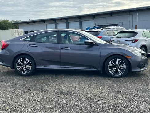 Used 2017 Honda Civic EX-T image 4