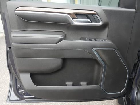 Used 2022 Chevrolet Silverado 1500 LT AWD/4WD image 13
