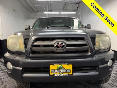 Used 2010 Toyota Tacoma 4x4 Double Cab w/ TRD Sport Pkg image 2