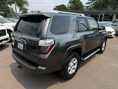 Used 2018 Toyota 4Runner SR5 AWD/4WD image 9