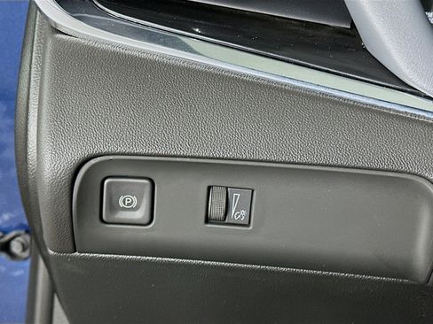 Used 2024 Buick Enclave Essence w/ LPO, Floor Liner Package image 17