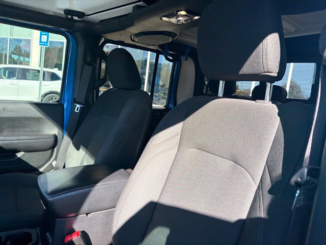 Used 2020 Jeep Gladiator Sport w/ Quick Order Package 24S AWD/4WD image 13