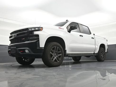 Used 2021 Chevrolet Silverado 1500 LT Trail Boss w/ Convenience Package II AWD/4WD image 23