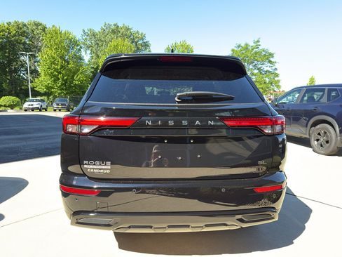 New 2026 Nissan Rogue SL AWD/4WD image 6