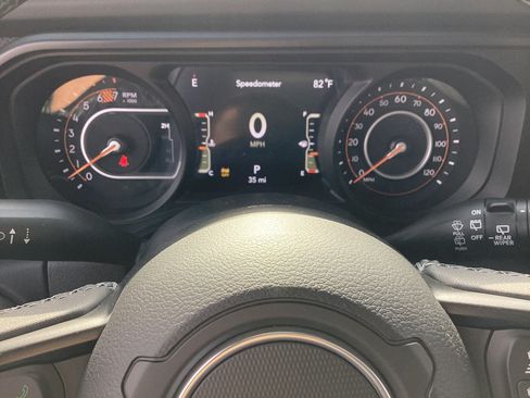 New 2026 Jeep Wrangler Unlimited Rubicon AWD/4WD image 17