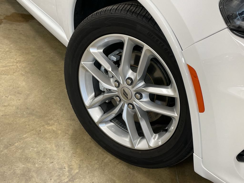 Used 2024 Dodge Durango GT RWD image 11