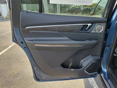 New 2026 Buick Enclave Avenir w/ Super Cruise Package image 14