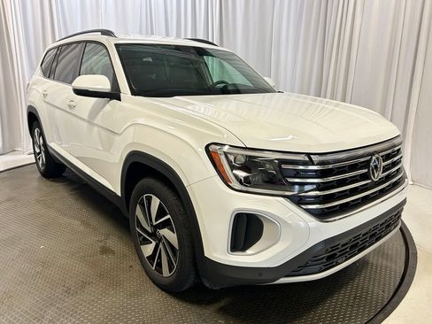 Used 2024 Volkswagen Atlas SE AWD/4WD image 23