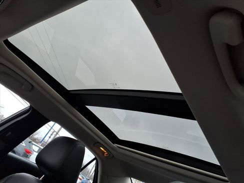 Used 2023 Chrysler 300 Touring L w/ Popular Equipment Group image 18