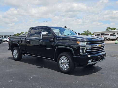 Certified 2021 Chevrolet Silverado 2500 High Country w/ Z71 Off-Road Package AWD/4WD image 8