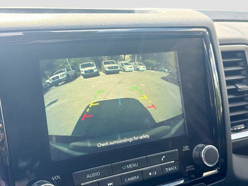 Certified 2024 Nissan Frontier SV w/ Technology Package image 13