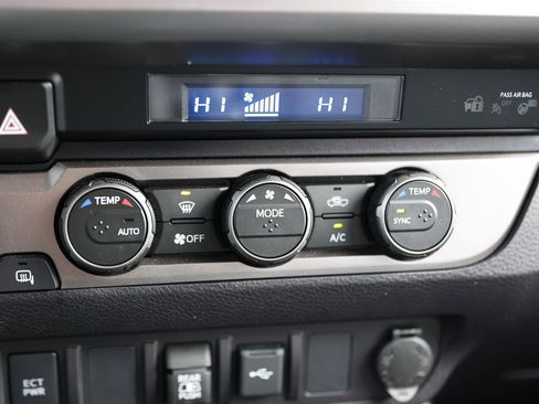 Used 2021 Toyota Tacoma SR5 image 28