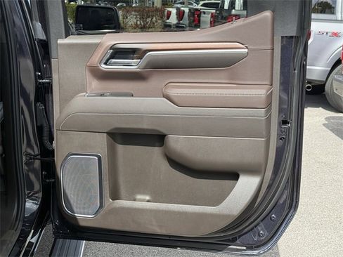 Used 2025 GMC Sierra 1500 Denali image 41