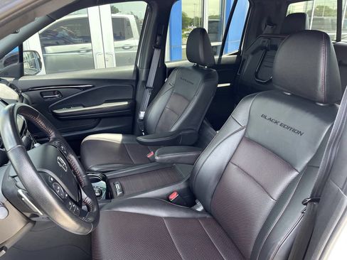 Certified 2023 Honda Ridgeline Black Edition image 11