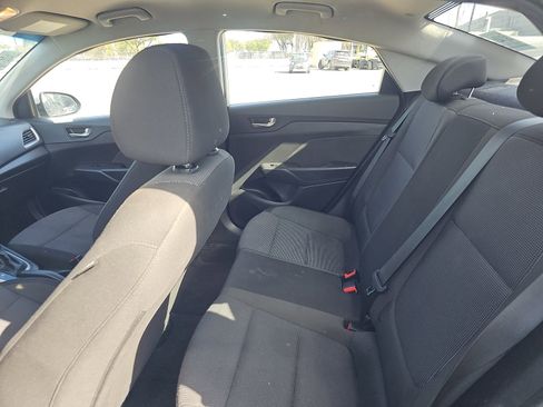 Used 2020 Hyundai Accent SE image 17