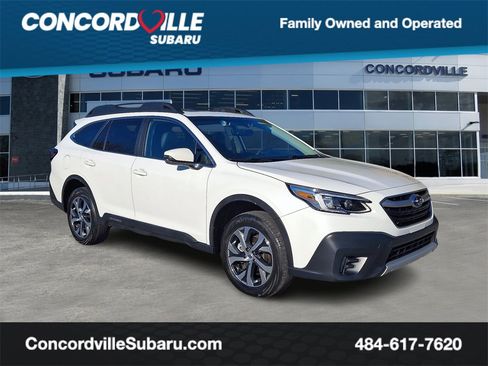 Certified 2022 Subaru Outback Limited XT image 1