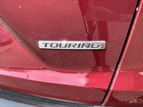 Used 2018 Honda CR-V Touring image 23