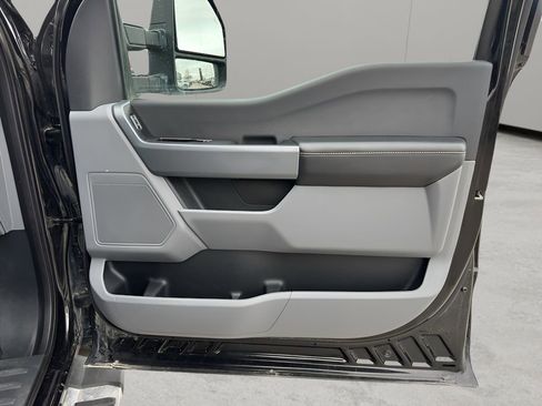 Used 2023 Ford F150 XLT w/ XTR Package image 28