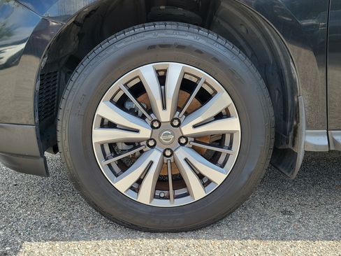 Used 2017 Nissan Pathfinder S FWD image 9
